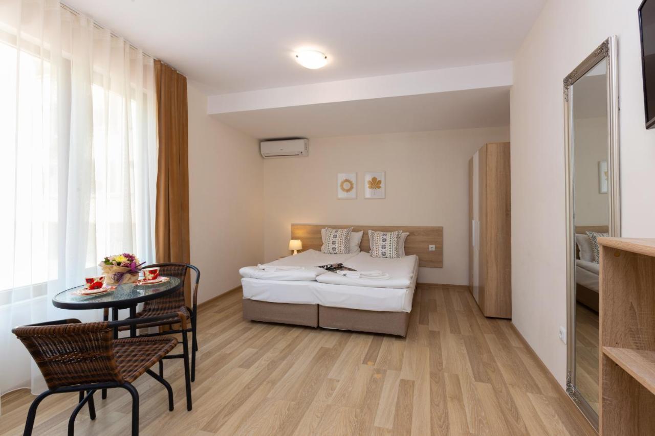 Apartments Flora 1 Burgas Exterior foto